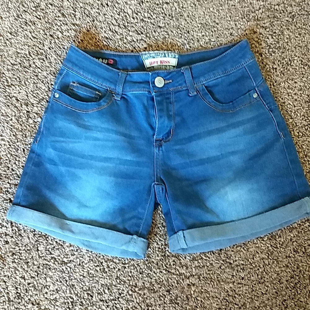 Hot Kiss Shorts